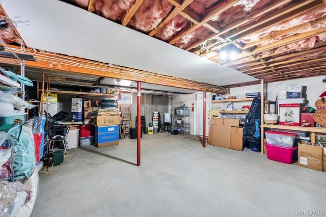 40 Great Rock Drive, Wading River, NY 11792