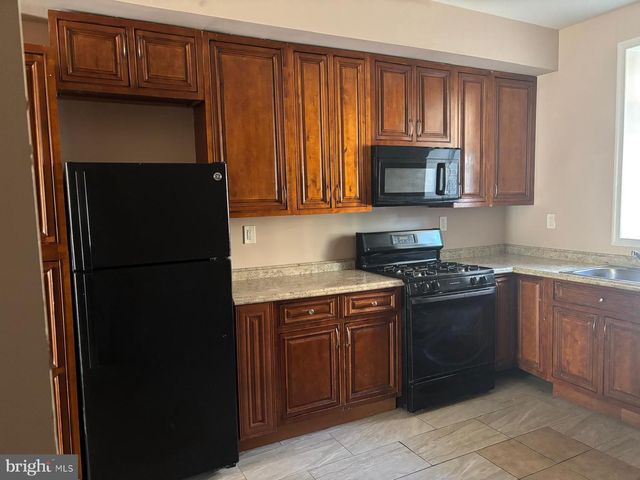 2328 E MADISON ST E, Baltimore, MD 21205