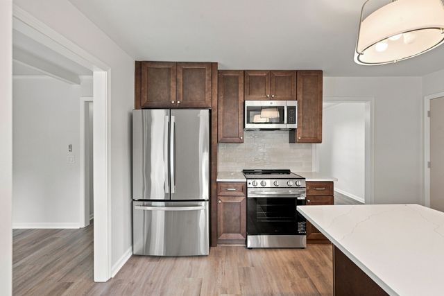 104 Highlander Dr, Hendersonville, TN 37075