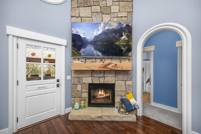 21373 Sail Bay Drive, Cassopolis, MI 49031