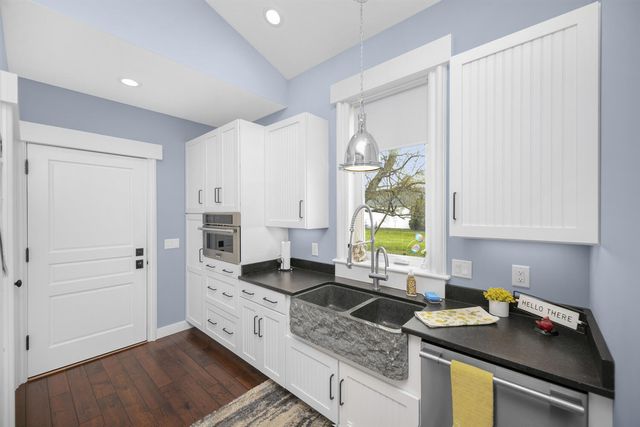 21373 Sail Bay Drive, Cassopolis, MI 49031