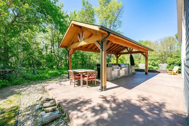 21373 Sail Bay Drive, Cassopolis, MI 49031