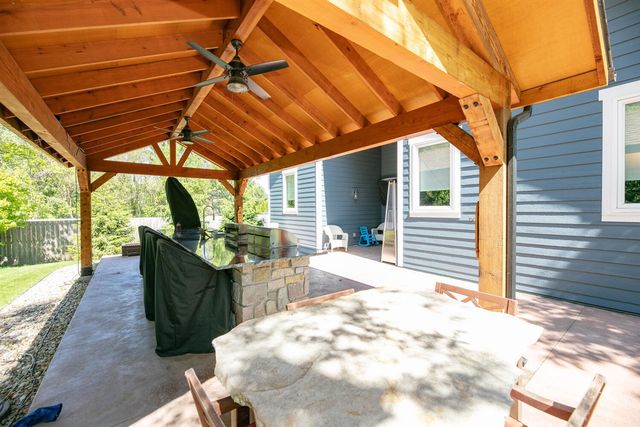 21373 Sail Bay Drive, Cassopolis, MI 49031