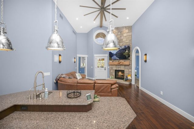 21373 Sail Bay Drive, Cassopolis, MI 49031