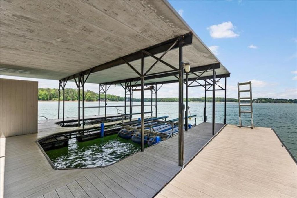 Image 18 of property listing at 3080 Dove Trail, Cumming, GA 30041