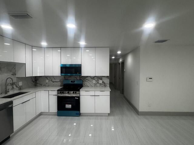 3401 Evergreen, Palm Springs, FL 33461