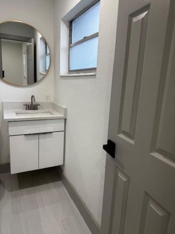 3401 Evergreen, Palm Springs, FL 33461