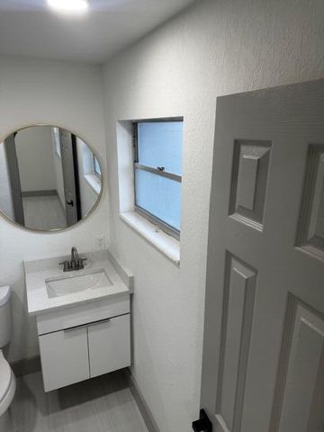 3401 Evergreen, Palm Springs, FL 33461