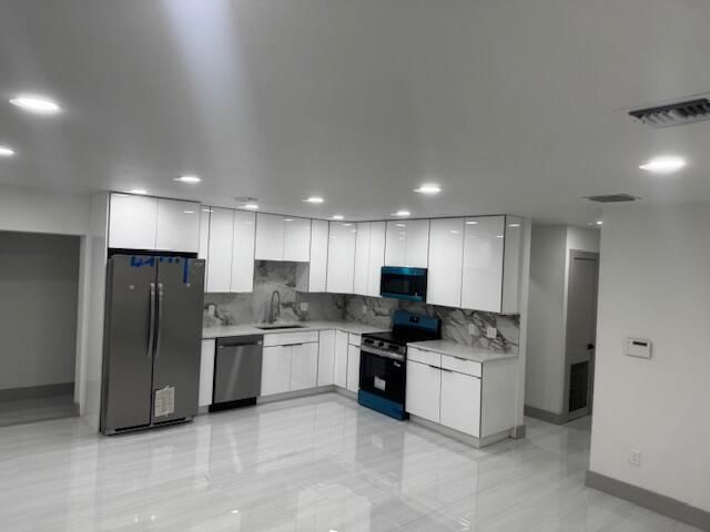 3401 Evergreen, Palm Springs, FL 33461