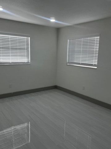 3401 Evergreen, Palm Springs, FL 33461