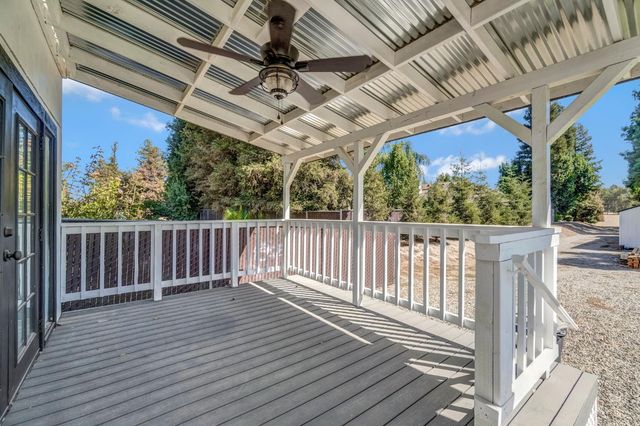15446 Monreal Rd, Madera, CA 93636