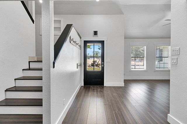 15446 Monreal Rd, Madera, CA 93636