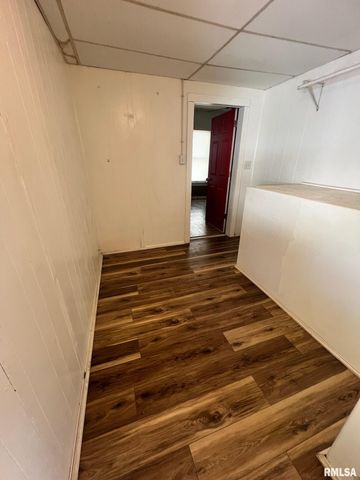 329 PARK Avenue, Pekin, IL 61554