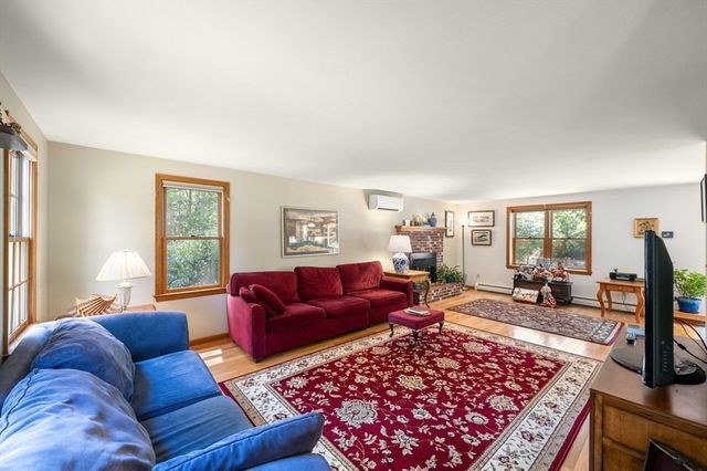 77 Tadmuck Road, Westford, MA 01886