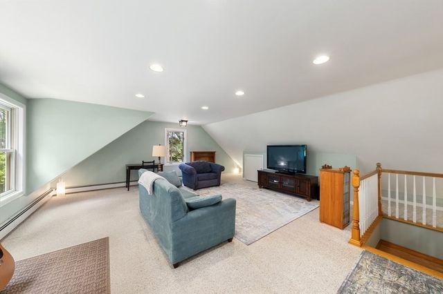 77 Tadmuck Road, Westford, MA 01886