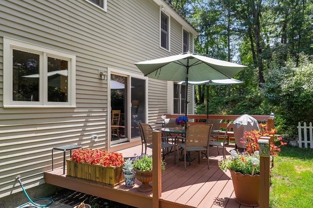 77 Tadmuck Road, Westford, MA 01886