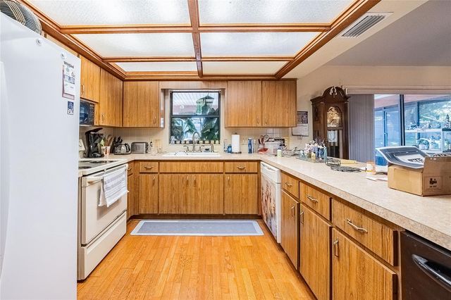 645 E THELMA STREET, Lake Alfred, FL 33850