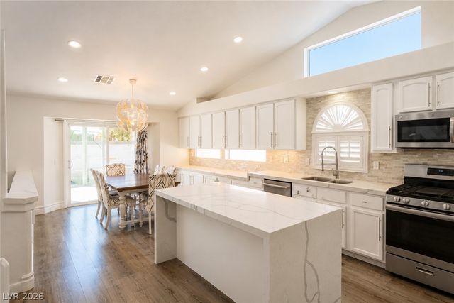 9682 Driftwood Island Court, Las Vegas, NV 89148
