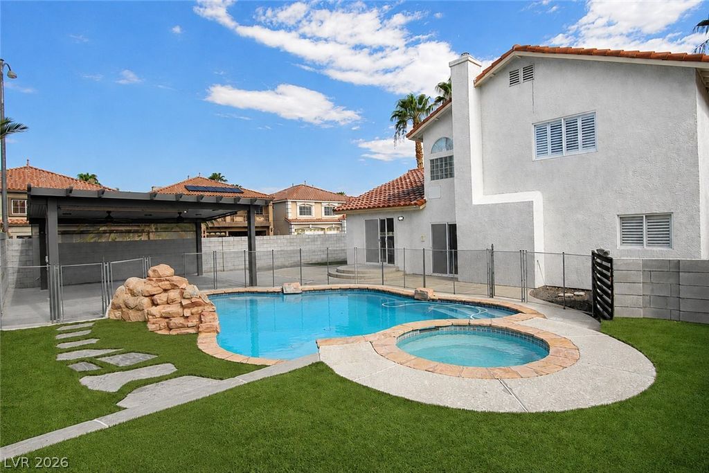 9682 Driftwood Island Court, Las Vegas, NV 89148