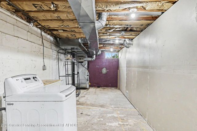 4015 E Clinton Trail, Charlotte, MI 48813