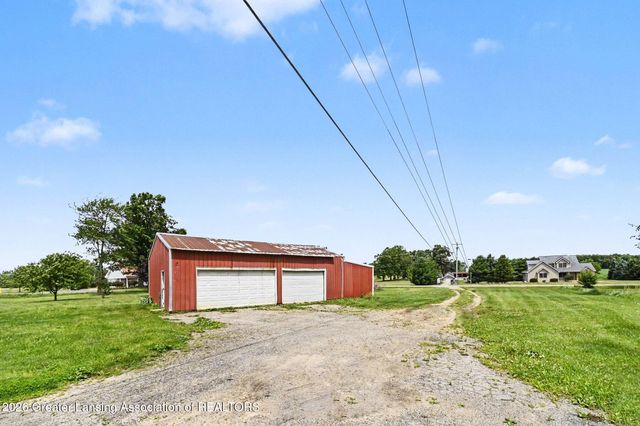 4015 E Clinton Trail, Charlotte, MI 48813