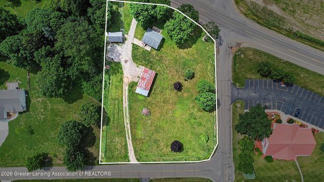 4015 E Clinton Trail, Charlotte, MI 48813