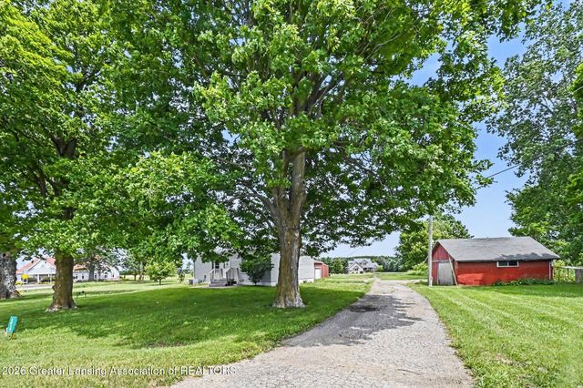 4015 E Clinton Trail, Charlotte, MI 48813
