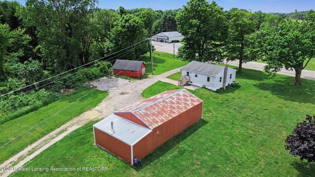 4015 E Clinton Trail, Charlotte, MI 48813
