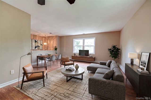25 W Shore Drive, Patchogue, NY 11772