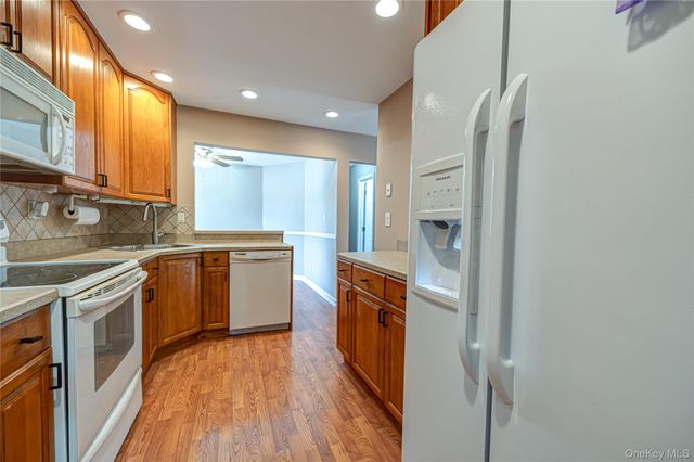 25 W Shore Drive, Patchogue, NY 11772