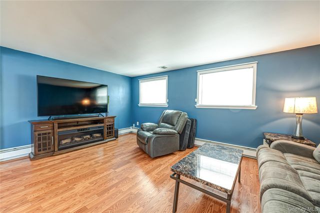 25 W Shore Drive, Patchogue, NY 11772