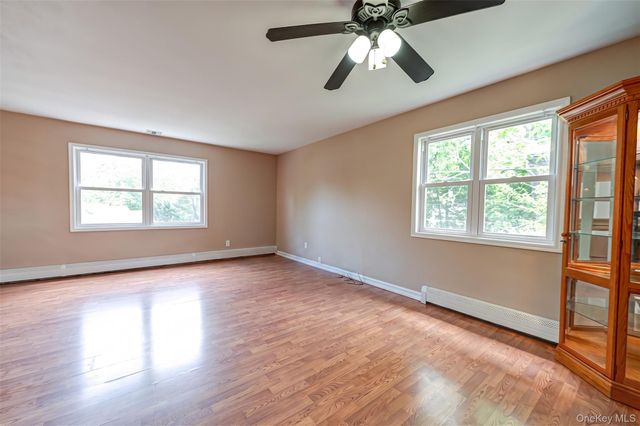 25 W Shore Drive, Patchogue, NY 11772