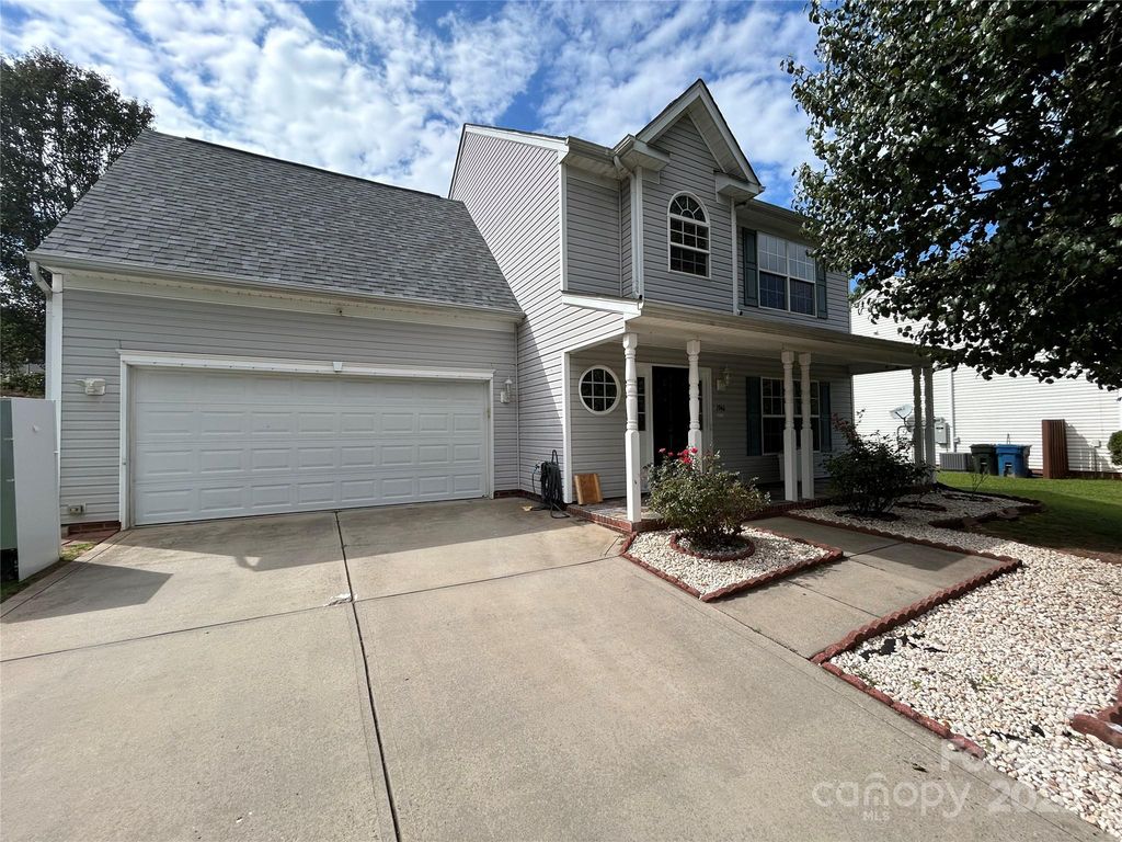 1946 9th Street Place SE, Hickory, NC 28602