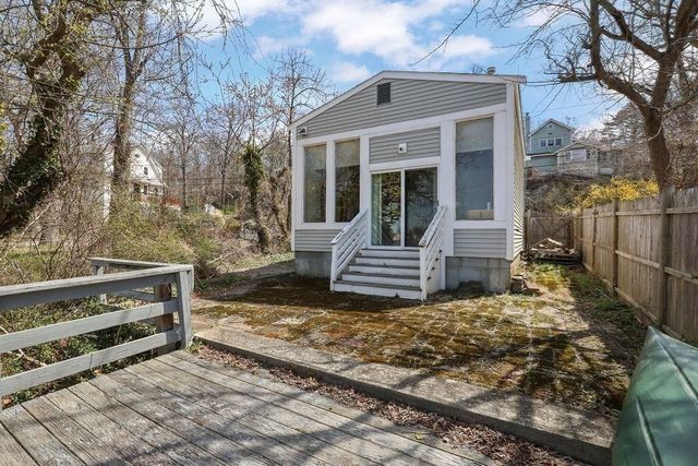 111 Westminster Rd, Weymouth, MA 02188