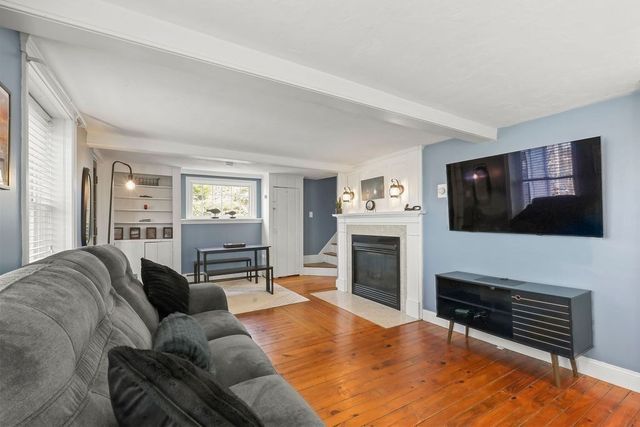 111 Westminster Rd, Weymouth, MA 02188