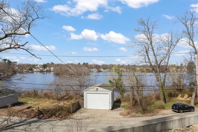 111 Westminster Rd, Weymouth, MA 02188