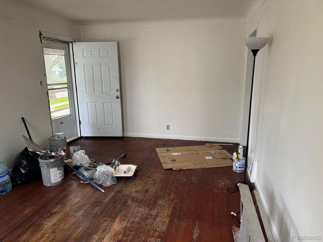 640 Crawford Street, Flint, MI 48507