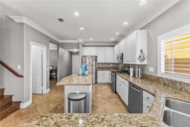 2843 S Buena Vista, Corona, CA 92882