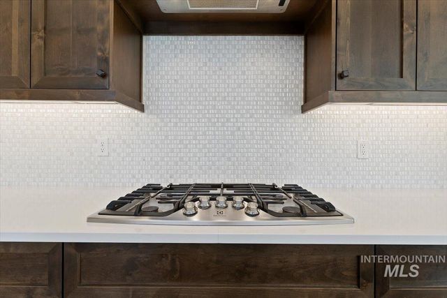 5944 E Hootowl Dr, Boise, ID 83716