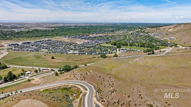 5944 E Hootowl Dr, Boise, ID 83716