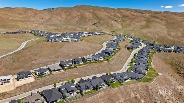 5944 E Hootowl Dr, Boise, ID 83716