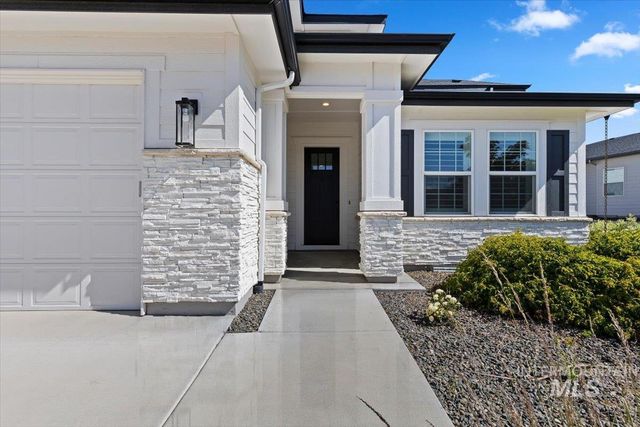 5944 E Hootowl Dr, Boise, ID 83716