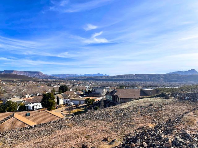 2226 W 320 S, Hurricane, UT 84737