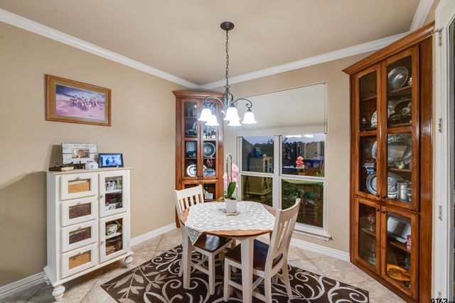 24060 Red Azalea, Lindale, TX 75771
