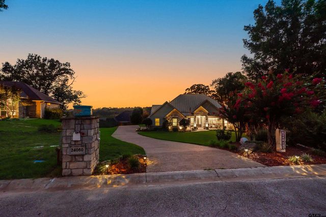 24060 Red Azalea, Lindale, TX 75771