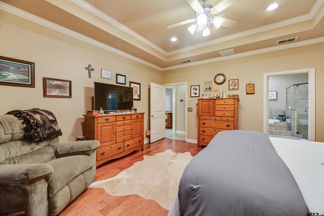 24060 Red Azalea, Lindale, TX 75771