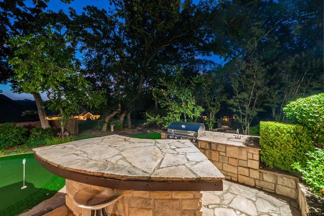 24060 Red Azalea, Lindale, TX 75771