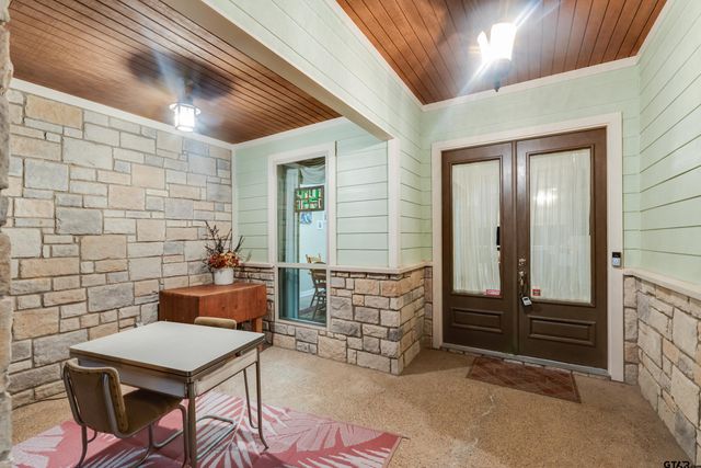 24060 Red Azalea, Lindale, TX 75771
