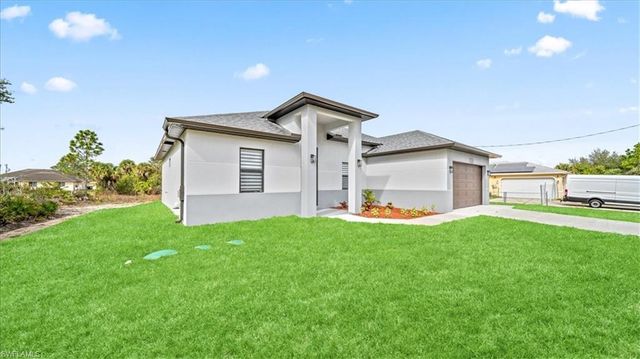 705 8th AVE, Lehigh Acres, FL 33972