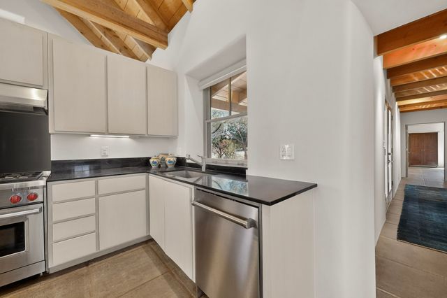 32 Two Horse Trail, Santa Fe, NM 87508